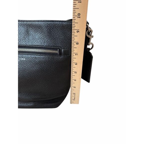 MARC JACOBS Gotham City Bucket Leather Bag Black - Picture 12 of 16